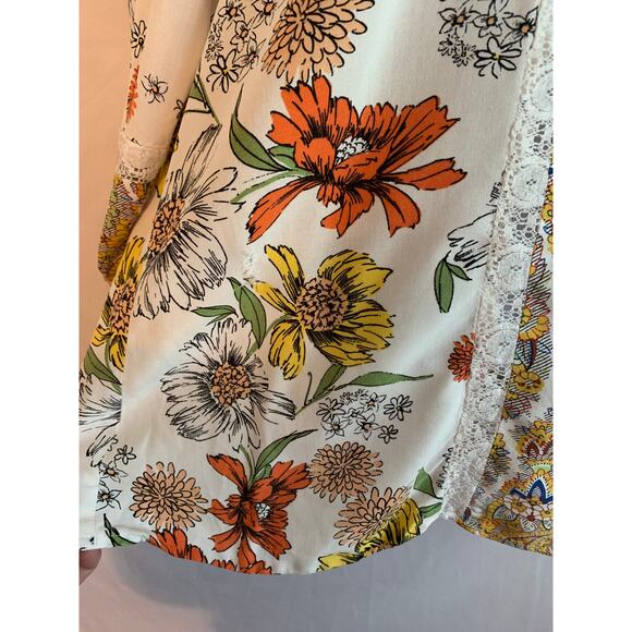 Fig and Flower Size Medium Women's Floral/Lace Print Cold Shoulder Boho Blouse - Picture 8 of 8
